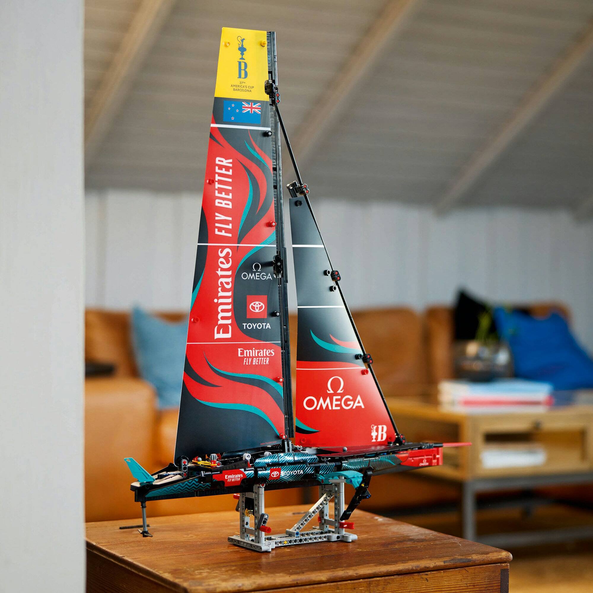 LEGO® Technic™ Emirates Team New Zealand AC75 Yacht 42174